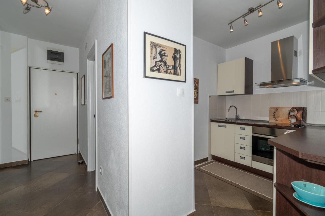 Trstenik Beach Apartment สปลิท ภายนอก รูปภาพ
